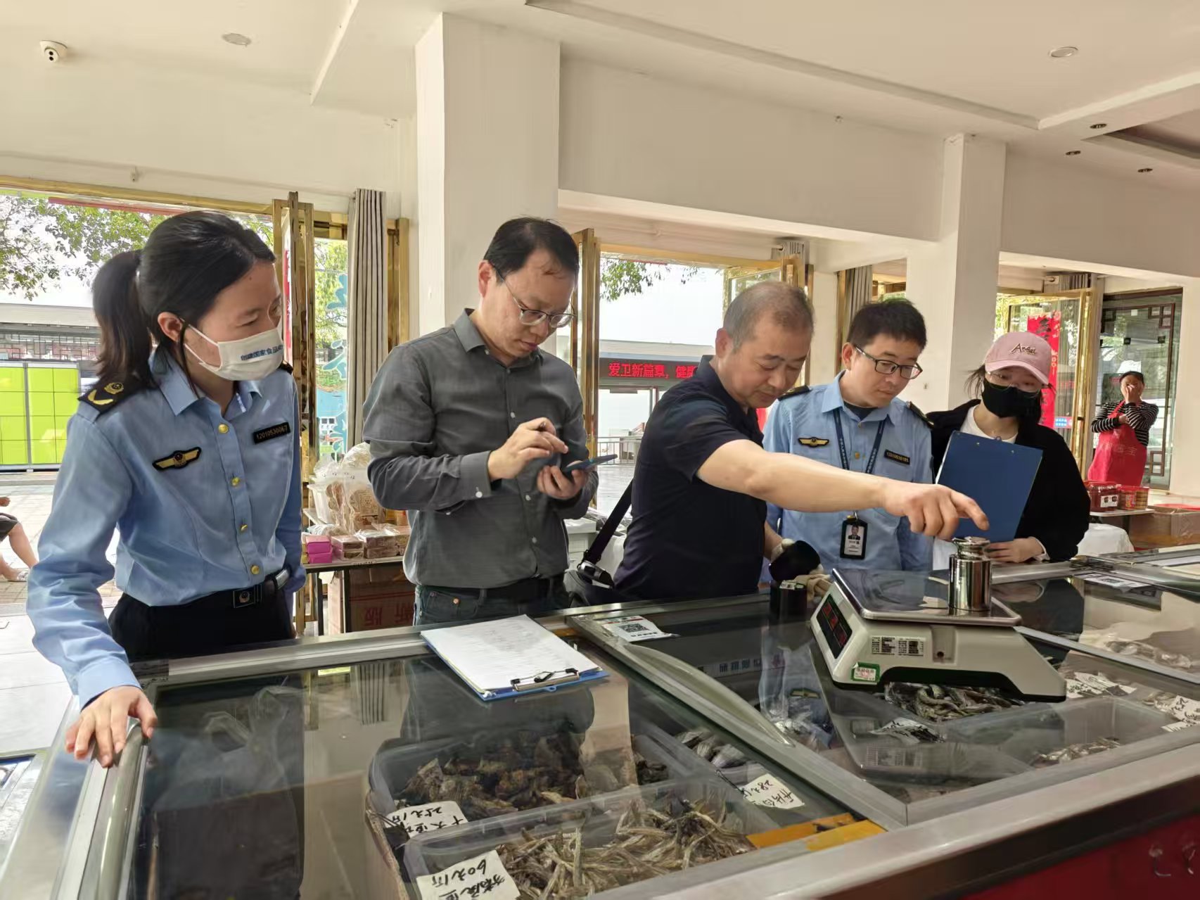 巢湖市市場監管局（jú）強化中廟風景區計量監（jiān）督檢查